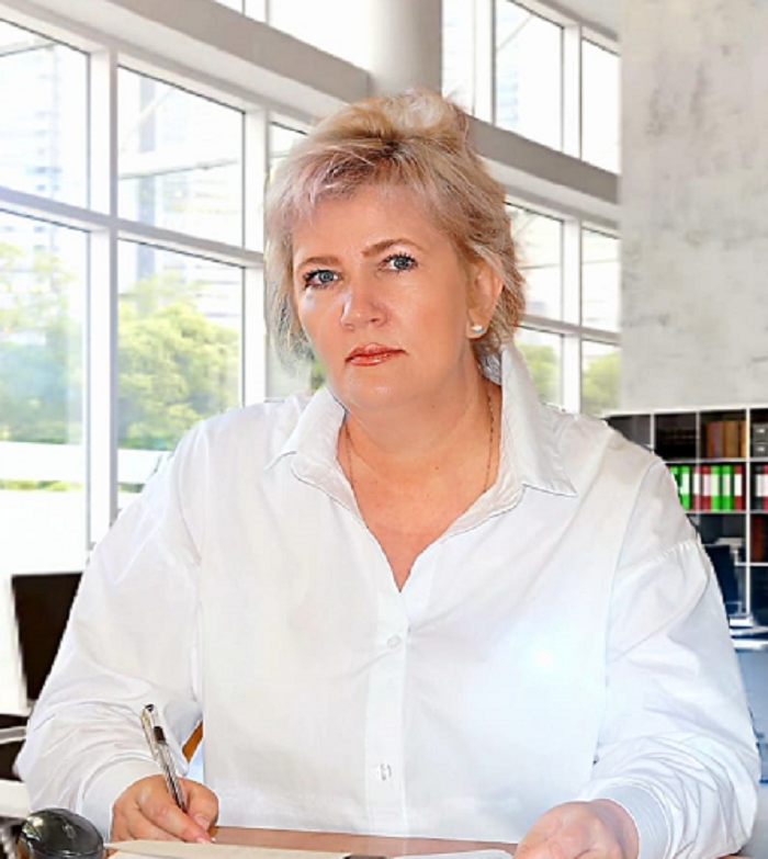 Белозерова Лариса Александровна.